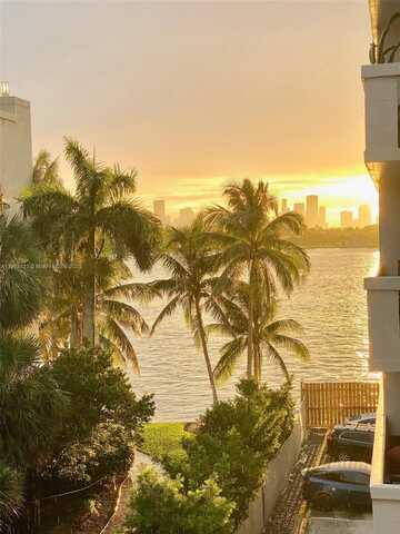 800 West Ave, Miami Beach, FL 33139