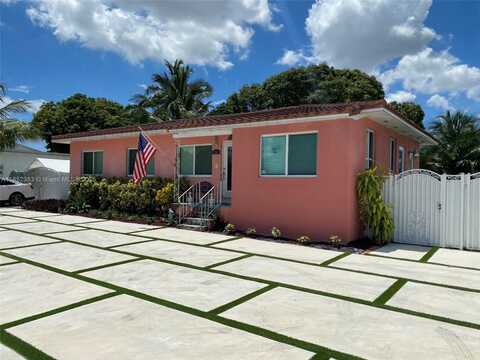 390 W 51st St, Hialeah, FL 33012
