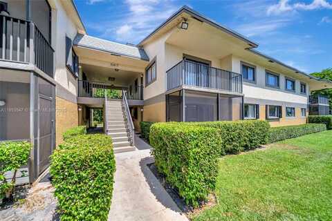 567 Trace Cir, Deerfield Beach, FL 33441