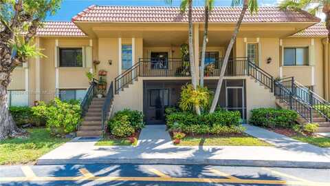 302 Lakeview Dr, Weston, FL 33326