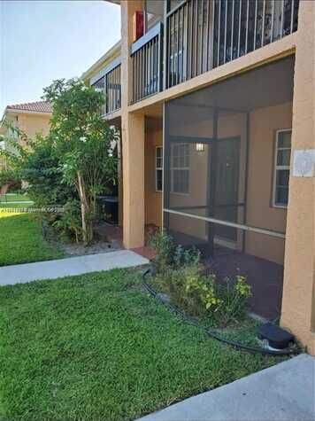 undefined, Pembroke Pines, FL 33026