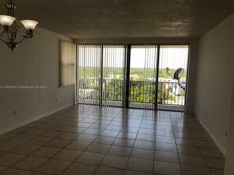 1470 NE 123rd St, North Miami, FL 33161