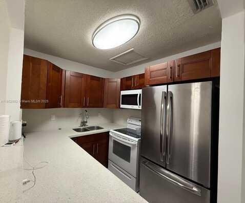 6540 W 26th Dr, Hialeah, FL 33016