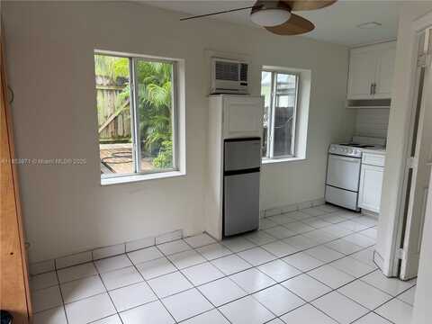 undefined, Hollywood, FL 33020