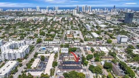 415 NE 2nd St, Hallandale Beach, FL 33009