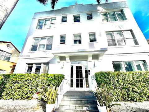 1027 Pennsylvania Ave, Miami Beach, FL 33139