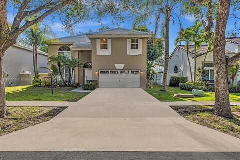 2927 Bogota Ave, Cooper City, FL 33026
