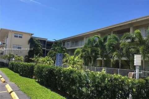 1100 NE 1st Ct, Hallandale Beach, FL 33009