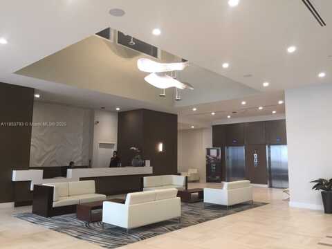 7825 NW 107 AVE, Doral, FL 33178