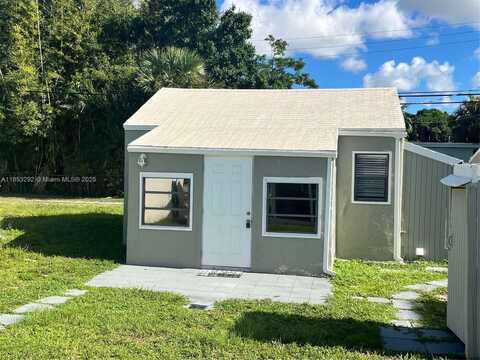 500 SW 10th St, Fort Lauderdale, FL 33315