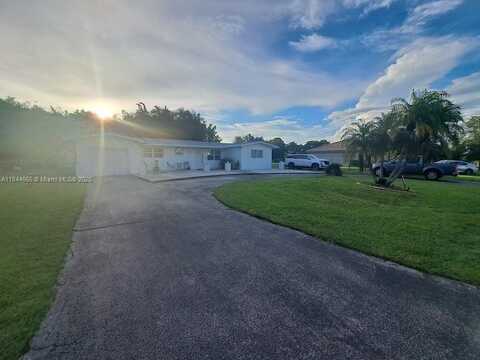 27220 SW 164th Ct, Homestead, FL 33031
