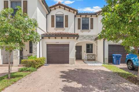 12725 SW 229th Ter, Miami, FL 33170