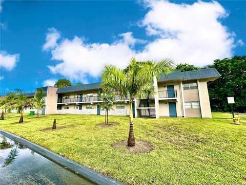 7900 Fairview Dr, Tamarac, FL 33321