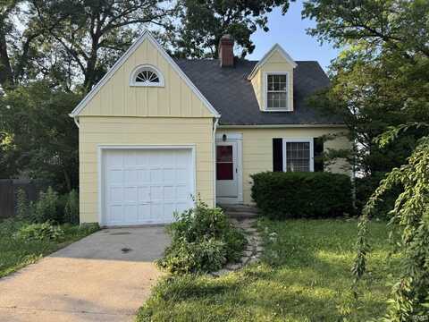 212 W Roosevelt Street, Muncie, IN 47303