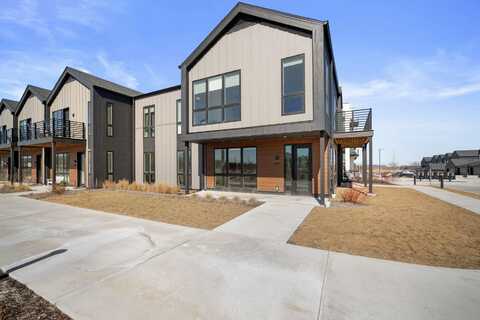 4199 E Hemlock Dr, Oak Creek, WI 53154