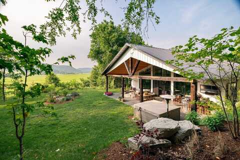 S7108 County Rd, Readstown, WI 54652