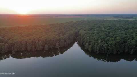 Bolivar Road, Benoit, MS 38725