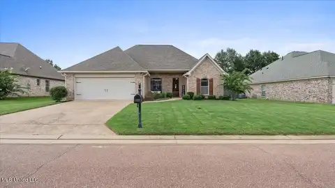 217 Clubview Circle, Pearl, MS 39208