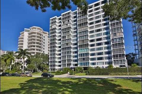 555 S GULFSTREAM AVENUE, SARASOTA, FL 34236