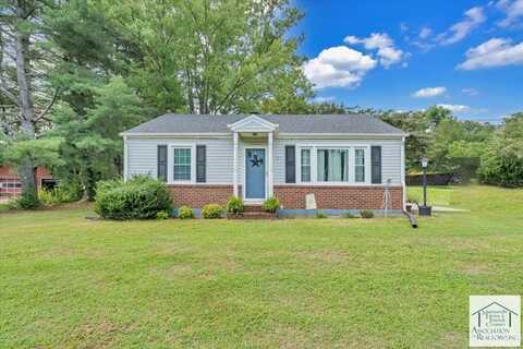 1002 Morningside Dr, Bassett, VA 24055