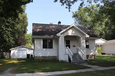 1413 Mill, Midland, MI 48640