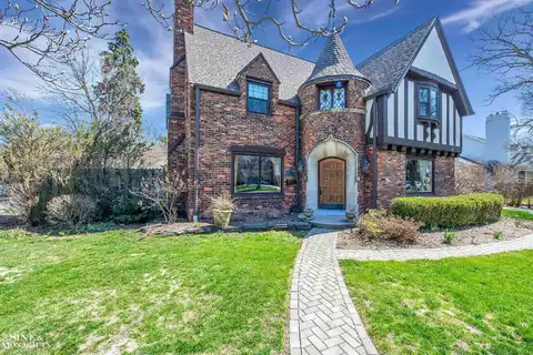 806 Pemberton, Grosse Pointe Park, MI 48230