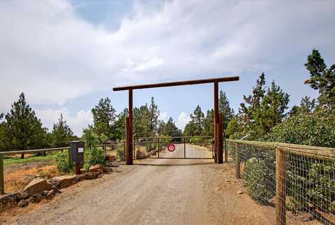 65043 85th Street, Bend, OR 97703