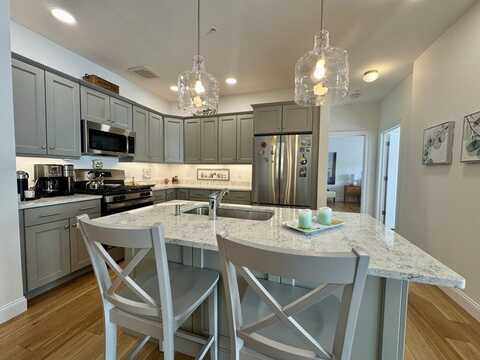 3 Mariners Way, Plymouth, MA 02360