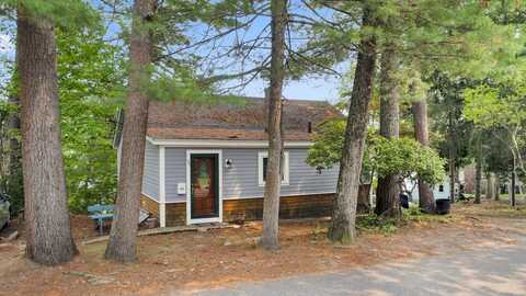 68 Lake Avenue, Leicester, MA 01524