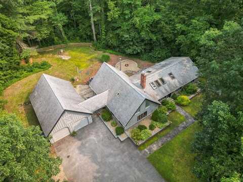 9 School St, Boxford, MA 01921