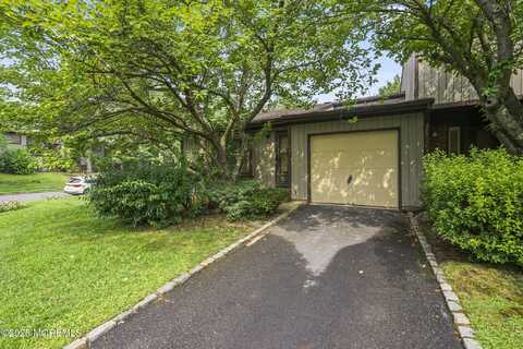 65 Laurie Court, Matawan, NJ 07747