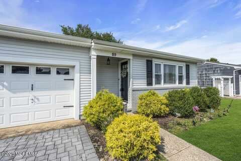 89 Carlisle Road, Toms River, NJ 08757