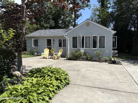 35 Keelson Drive, Waretown, NJ 08758
