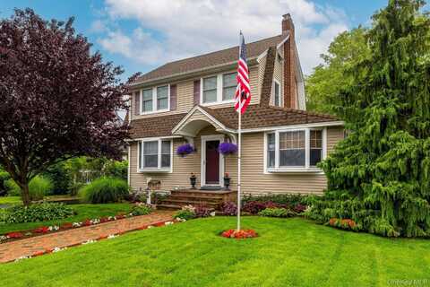 499 Windsor Place, Oceanside, NY 11572