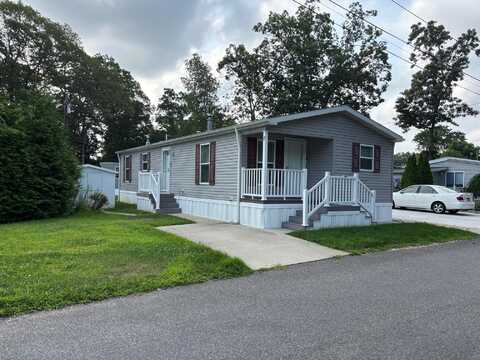 61 Forge Road, Riverhead, NY 11901