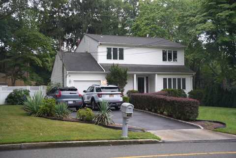 4298 Express Drive N, Ronkonkoma, NY 11779