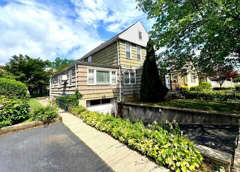113 Clunie Avenue, Yonkers, NY 10703