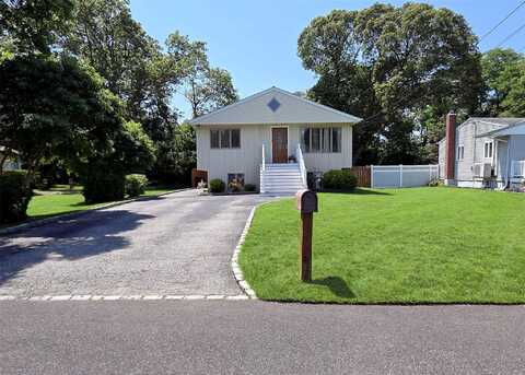 62 Frances Boulevard, Holtsville, NY 11742