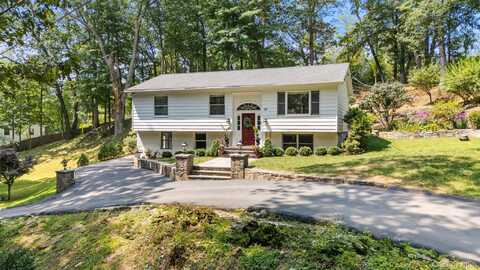 23 Crusher Road, Bedford, NY 10506