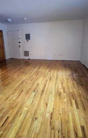 2911 31st Avenue, Astoria, NY 11106