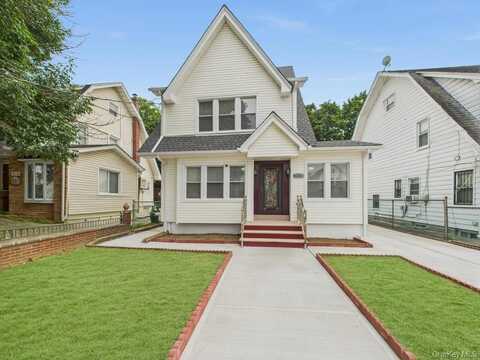 194-34 115th Road, Saint Albans, NY 11412