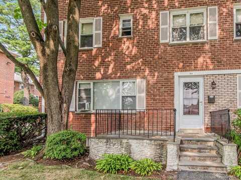 121 N Broadway, White Plains, NY 10603