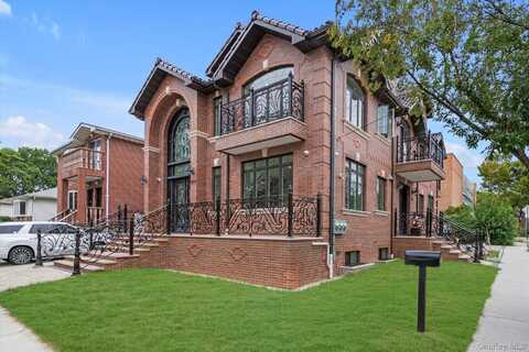 57-27 246th Place, Little Neck, NY 11362