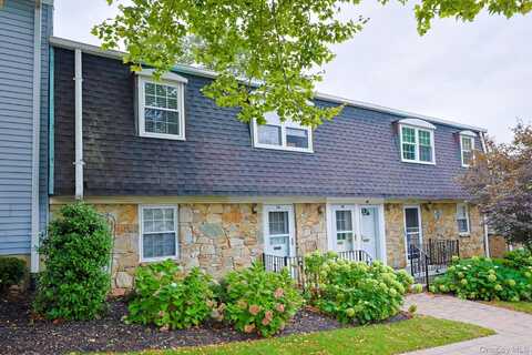 10 Harbour Lane, Oyster Bay, NY 11771