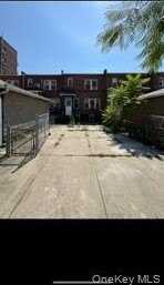 61-25 Saunders Street, Rego Park, NY 11374