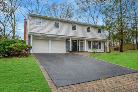 22 Pantzer Street, Smithtown, NY 11787