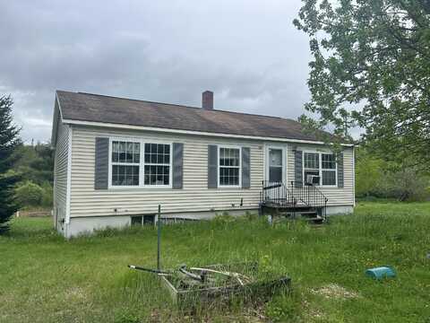 36 Patterson Road, Mechanic Falls, ME 04256