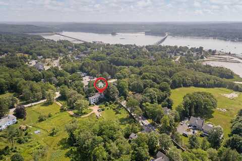 83 Bath Road, Wiscasset, ME 04578