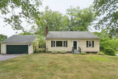 121 Spurwink Avenue, Cape Elizabeth, ME 04107