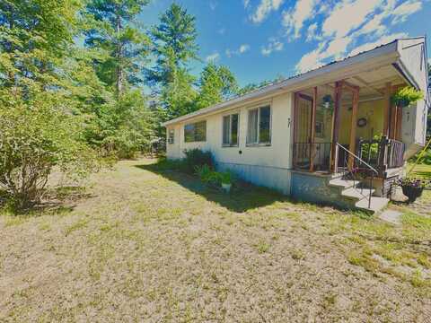 937 Pequawket Trail, Standish, ME 04085